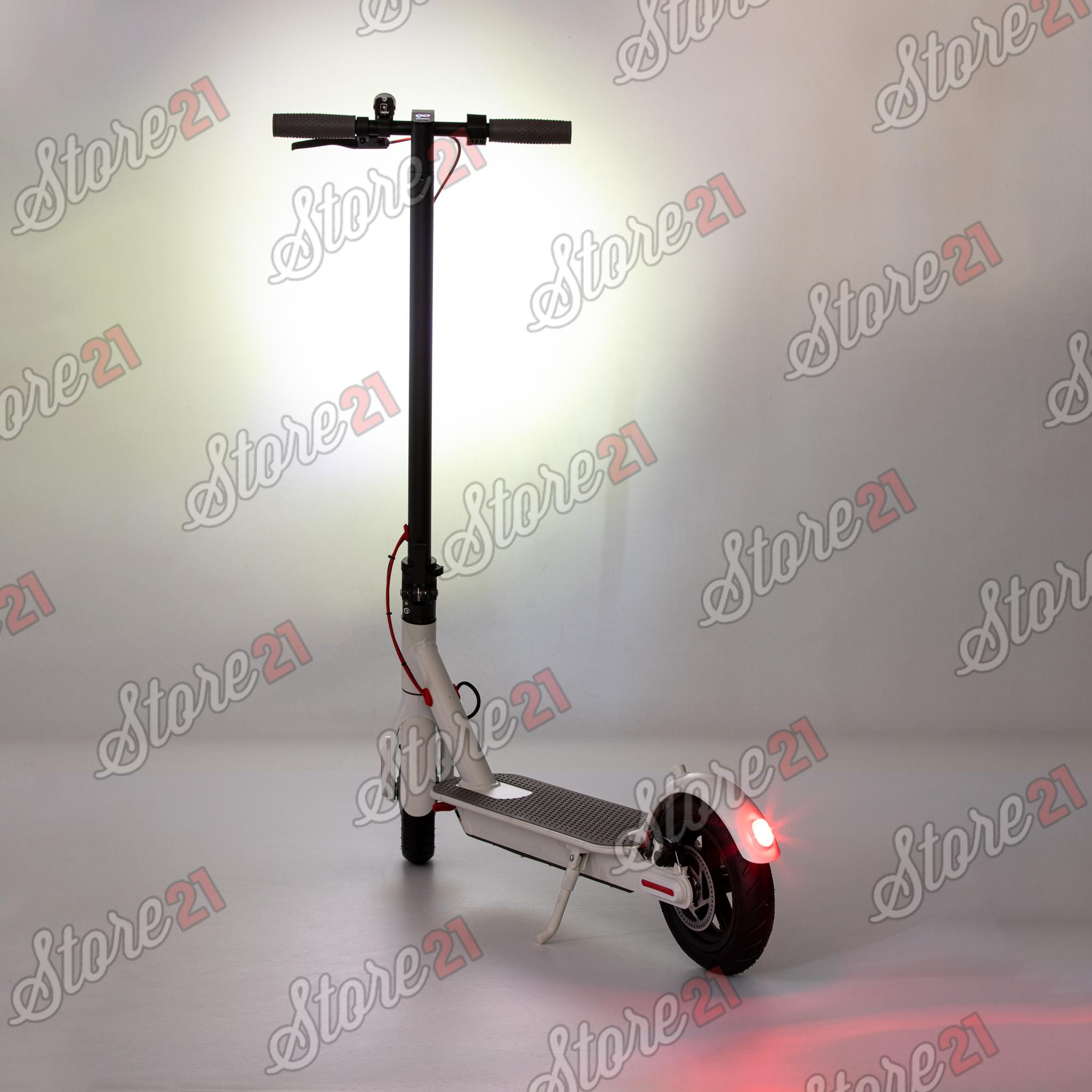 Trotineta Electrica  PRO, Autonomie 45 Km, Viteza 25 Km/h, Motor 300W, Negru